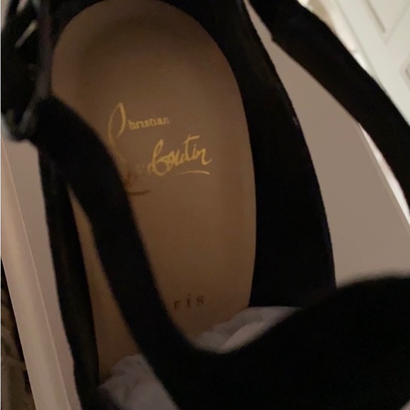 Christian lubuotain heels FINAL OFFER - Picture 9 of 15